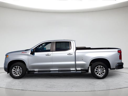Used 2022 Chevrolet Silverado 1500 LT w/ Z71 Off-Road Package AWD/4WD image 10