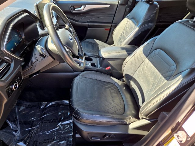 Used 2023 Ford Escape Platinum w/ Premium Technology Package AWD/4WD image 10