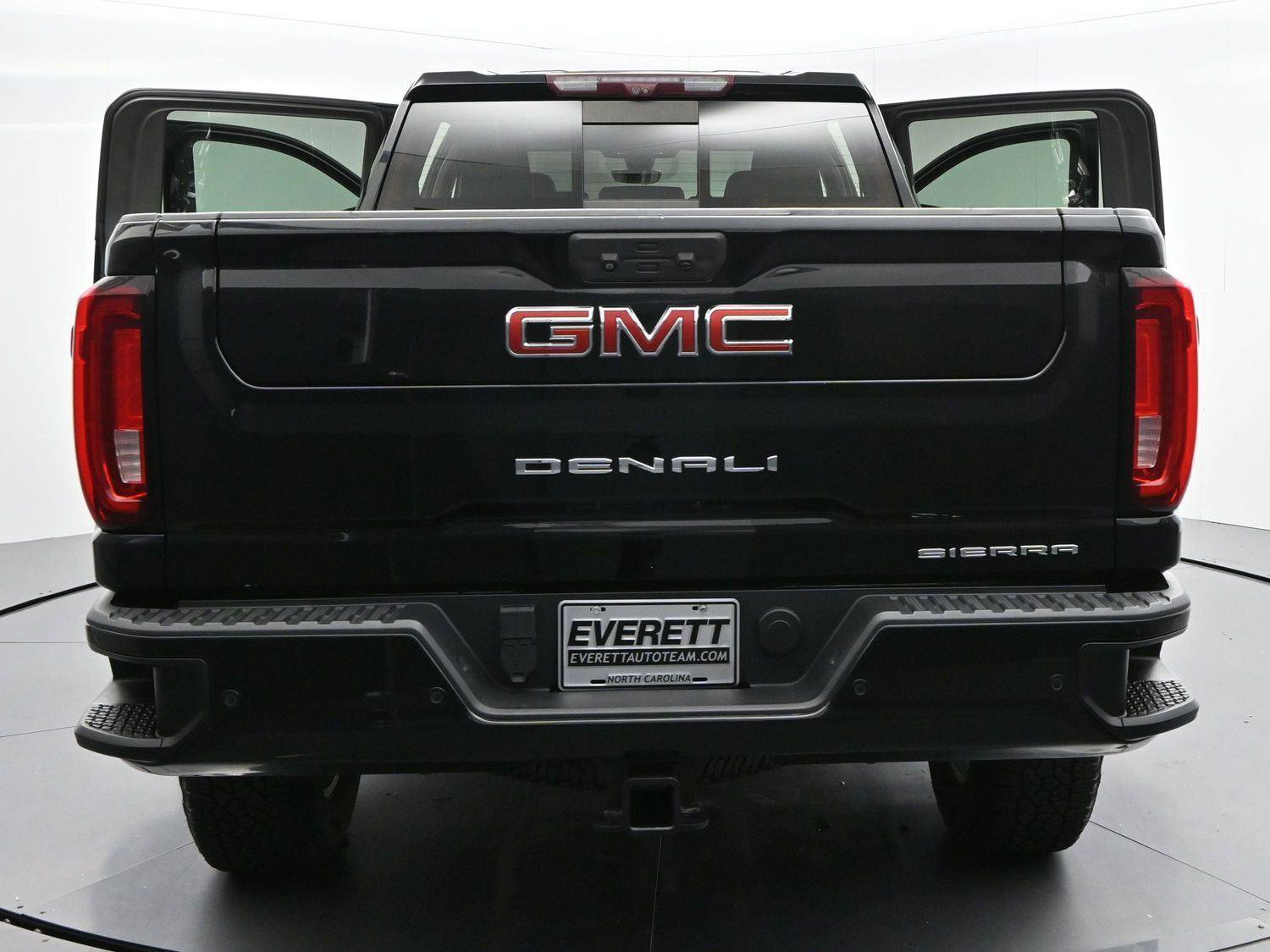 Used 2020 GMC Sierra 2500 Denali w/ Denali Ultimate Package AWD/4WD image 43