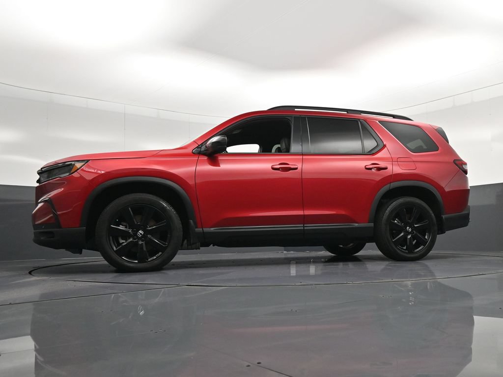 Used 2025 Honda Pilot Black Edition image 34