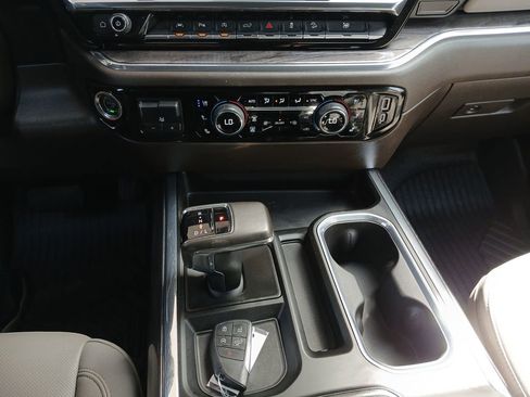Certified 2023 Chevrolet Silverado 1500 LTZ AWD/4WD image 16