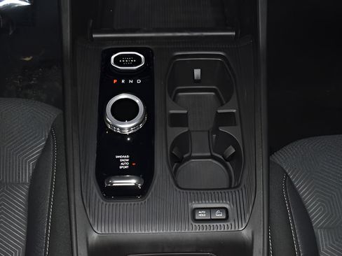 New 2026 Jeep Cherokee Laredo AWD/4WD image 17