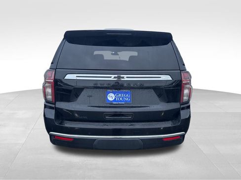 Used 2022 Chevrolet Suburban LS w/ Driver Alert Package image 5