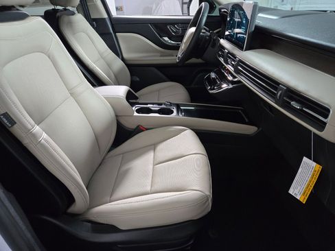 New 2026 Lincoln Corsair Grand Touring AWD/4WD image 19