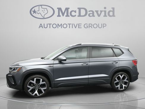 Used 2023 Volkswagen Taos SEL AWD/4WD image 5