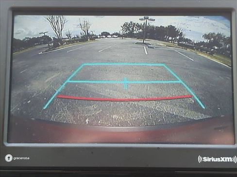 Used 2021 Toyota RAV4 LE image 10