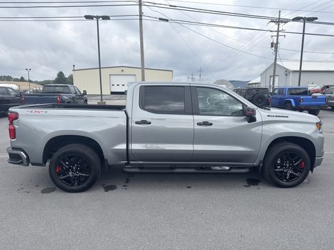 New 2026 Chevrolet Silverado 1500 RST w/ Redline Edition AWD/4WD image 15