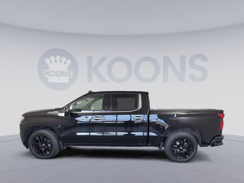 Used 2020 Chevrolet Silverado 1500 High Country w/ Technology Package image 2