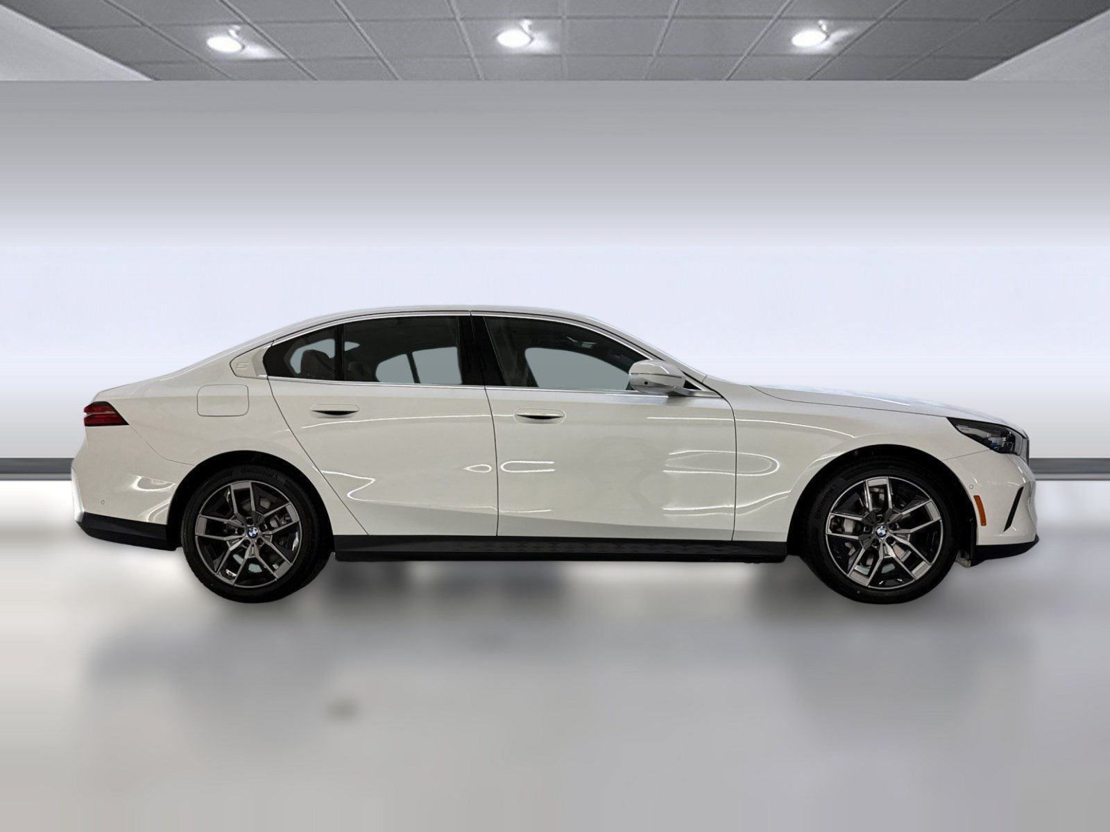 Used 2026 BMW 530i w/ Premium Package RWD image 8