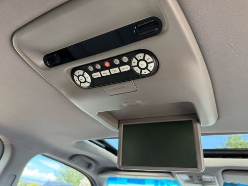 Used 2014 Honda Pilot Touring image 25