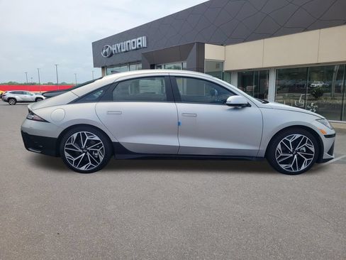 New 2023 Hyundai Ioniq 6 SEL AWD/4WD image 2