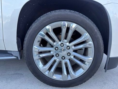 Used 2015 Cadillac Escalade ESV Luxury AWD/4WD image 20