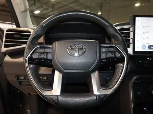 Used 2022 Toyota Tundra SR5 image 10