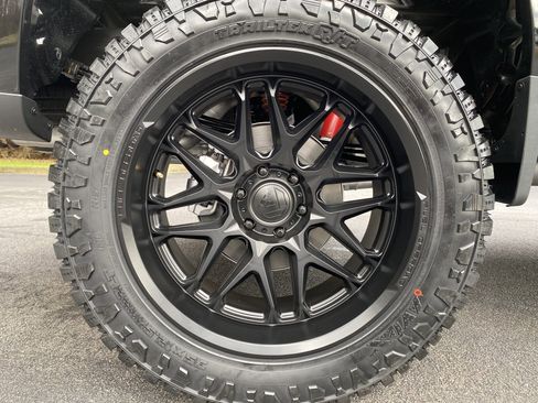 New 2026 Chevrolet Silverado 1500 Custom Trail Boss w/ LPO, Dark Essentials Package image 43