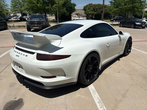 Used 2015 Porsche 911 GT3 RWD image 4