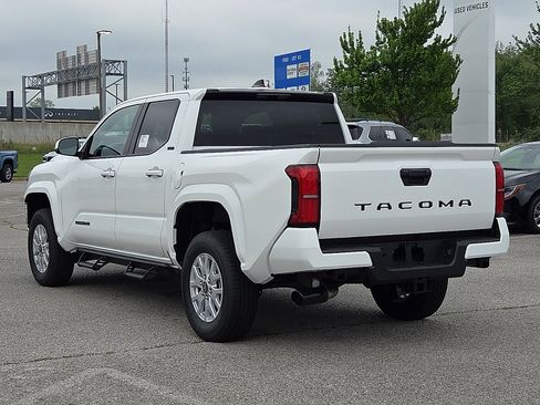 New 2026 Toyota Tacoma SR5 RWD image 3