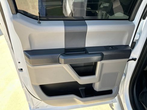 Used 2022 Ford F250 XL w/ STX Appearance Package AWD/4WD image 14