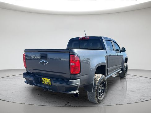 Used 2017 Chevrolet Colorado Z71 AWD/4WD image 8