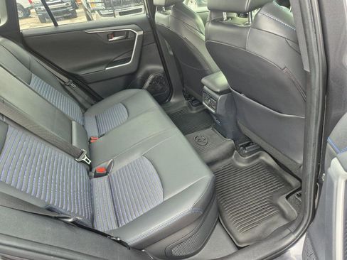Used 2022 Toyota RAV4 XSE AWD/4WD image 32