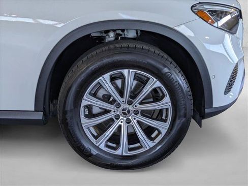 Used 2024 Mercedes-Benz GLC 300 image 24