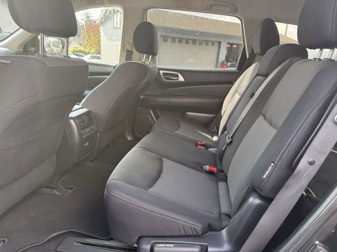 Used 2020 Nissan Pathfinder SV image 33