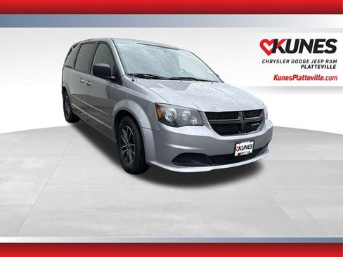 Used 2015 Dodge Grand Caravan SE w/ Quick Order Package 29E SE FWD image 1