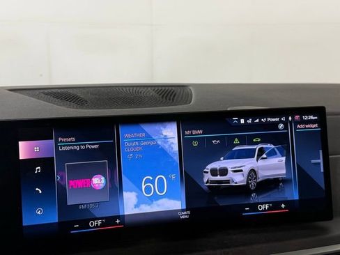 Used 2023 BMW X7 xDrive40i w/ Premium Package image 16