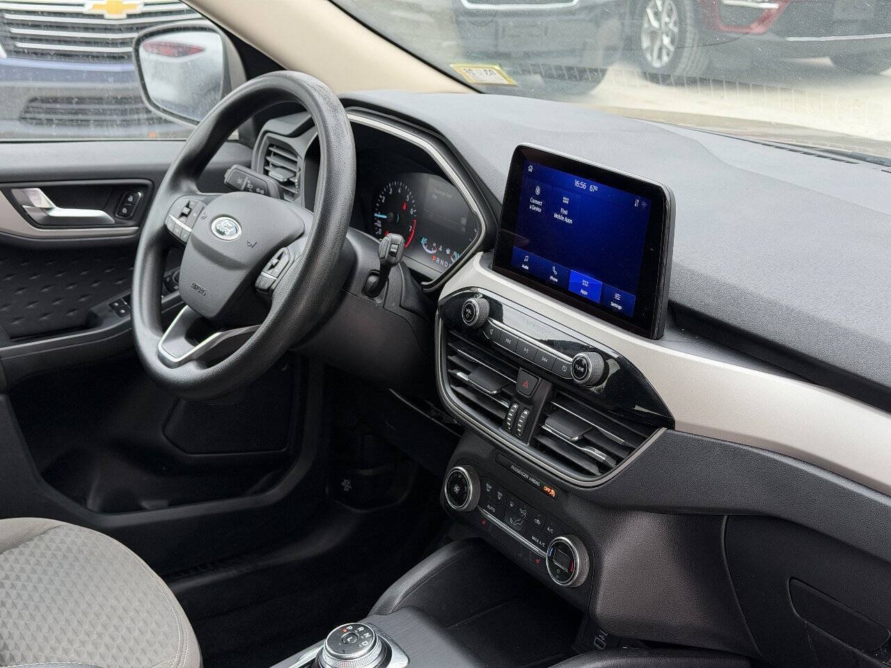 Used 2020 Ford Escape SE AWD/4WD image 8