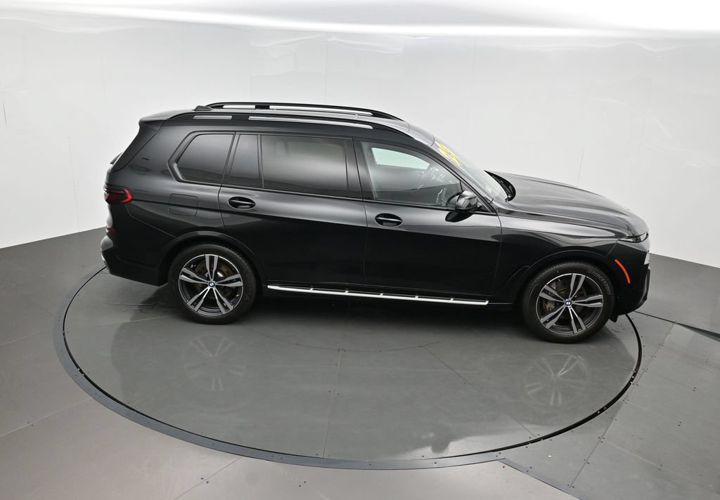 Used 2023 BMW X7 xDrive40i w/ M Sport Package AWD/4WD image 44