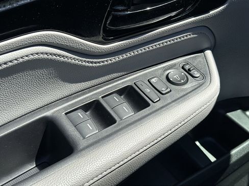 Used 2024 Honda Odyssey Touring image 15