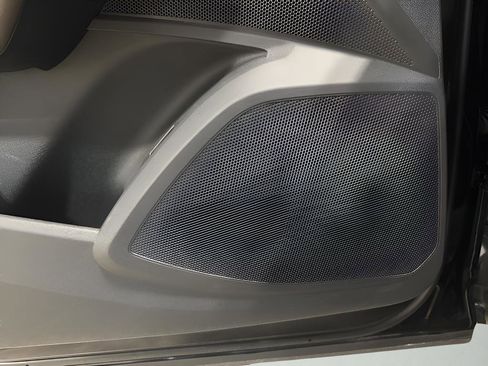 Certified 2025 Audi Q5 2.0T Premium w/ Convenience Package image 44