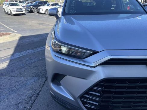 Used 2025 Toyota Grand Highlander XLE image 17