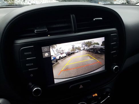 Certified 2024 Kia Soul LX w/ Option Group 015 image 25