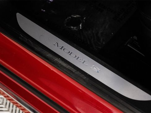 Used 2021 Tesla Model S Long Range image 32