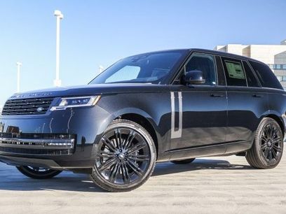New 2025 Land Rover Range Rover SE