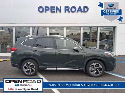 Used 2023 Subaru Forester Touring image 4