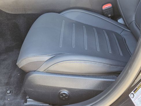 Certified 2024 Mercedes-Benz C 300 Sedan image 25