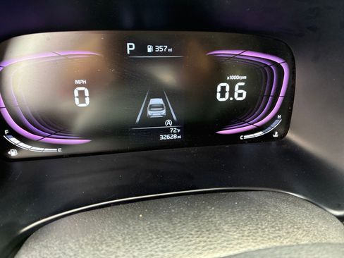 Used 2025 Kia Soul LX w/ LX Technology Package image 38