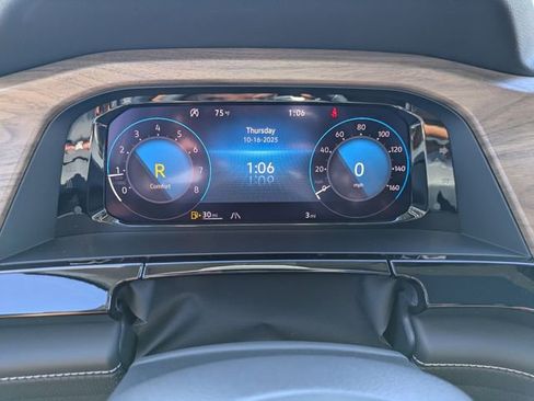 New 2026 Volkswagen Atlas SE FWD image 28