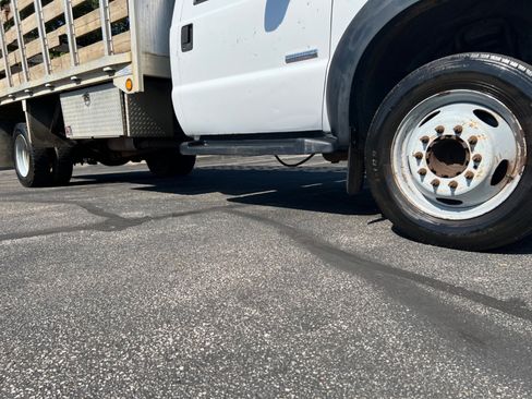 Used 2006 Ford F450 2WD Regular Cab Super Duty image 18