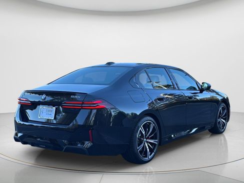 Used 2026 BMW 530i xDrive w/ M Sport Package image 41