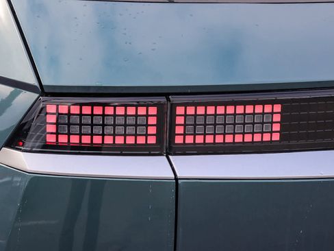 New 2026 Hyundai Ioniq 5 SEL image 9