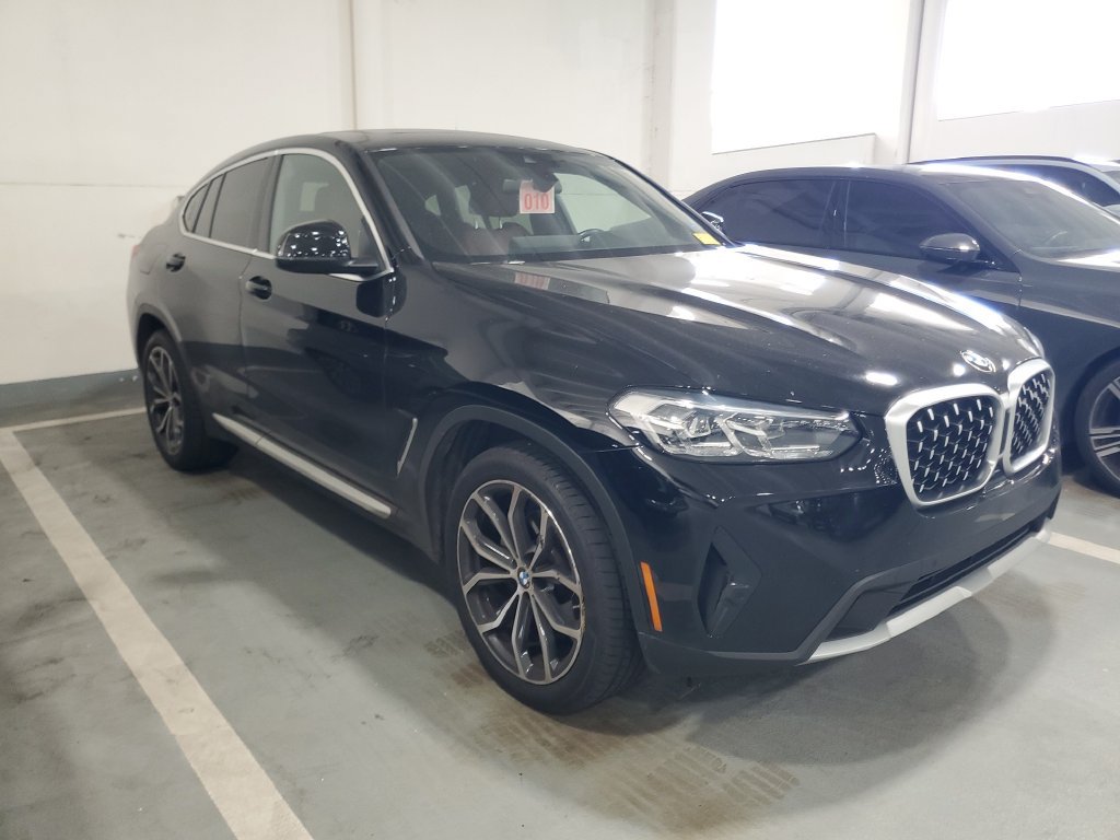 Certified 2024 BMW X4 xDrive30i AWD/4WD image 2