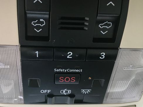 Used 2011 Lexus GX 460 image 30