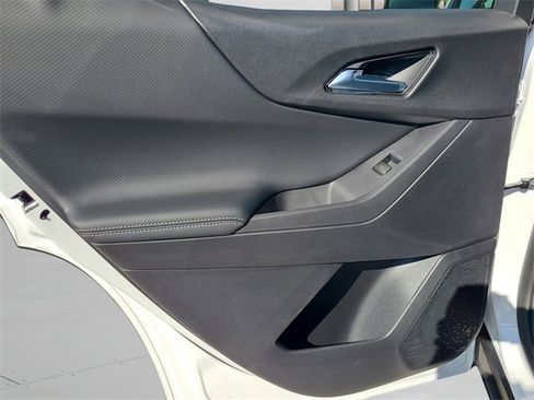 New 2026 Chevrolet Equinox LT w/ Midnight Edition image 17