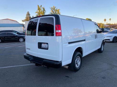 Used 2019 Chevrolet Express 2500 w/ Driver Convenience Package image 3