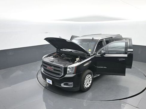 Used 2019 GMC Yukon XL SLT image 36