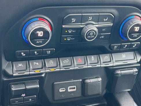 Used 2019 Chevrolet Silverado 1500 LTZ w/ LTZ Premium Package image 20