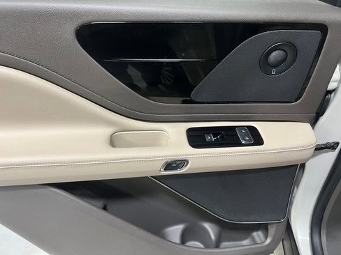 Used 2022 Lincoln Aviator Reserve w/ Elements Package Plus image 24