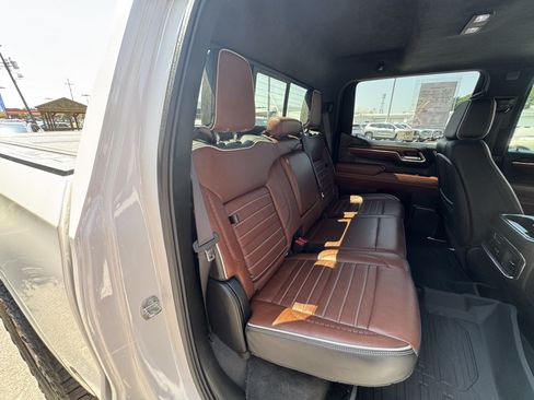 Used 2024 GMC Sierra 1500 Denali Ultimate AWD/4WD image 21